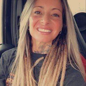 Meet your Posher, Deanna